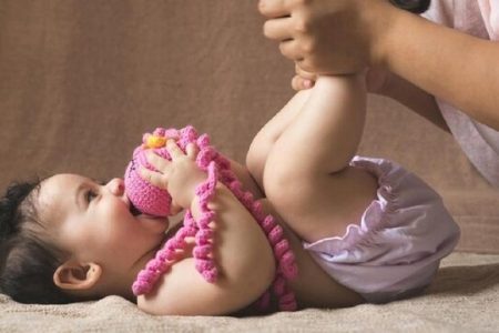 Cara Pijat Bayi Kolik